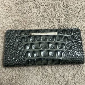 Brahmin Wallet - Ady Nocturnal